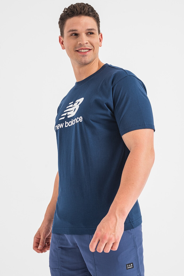 New Balance Tricou cu imprimeu logo Essentials - Pled.ro