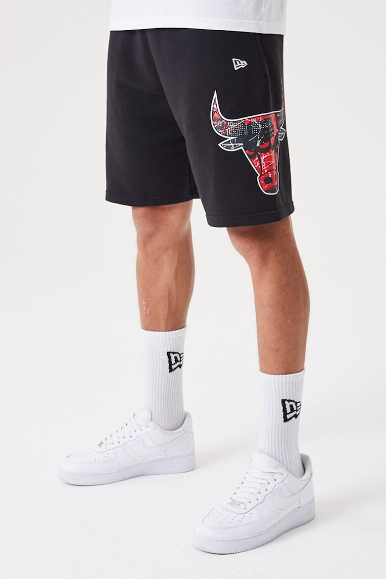 New Era Pantaloni scurti cu buzunare laterale Chicago Bulls - Pled.ro