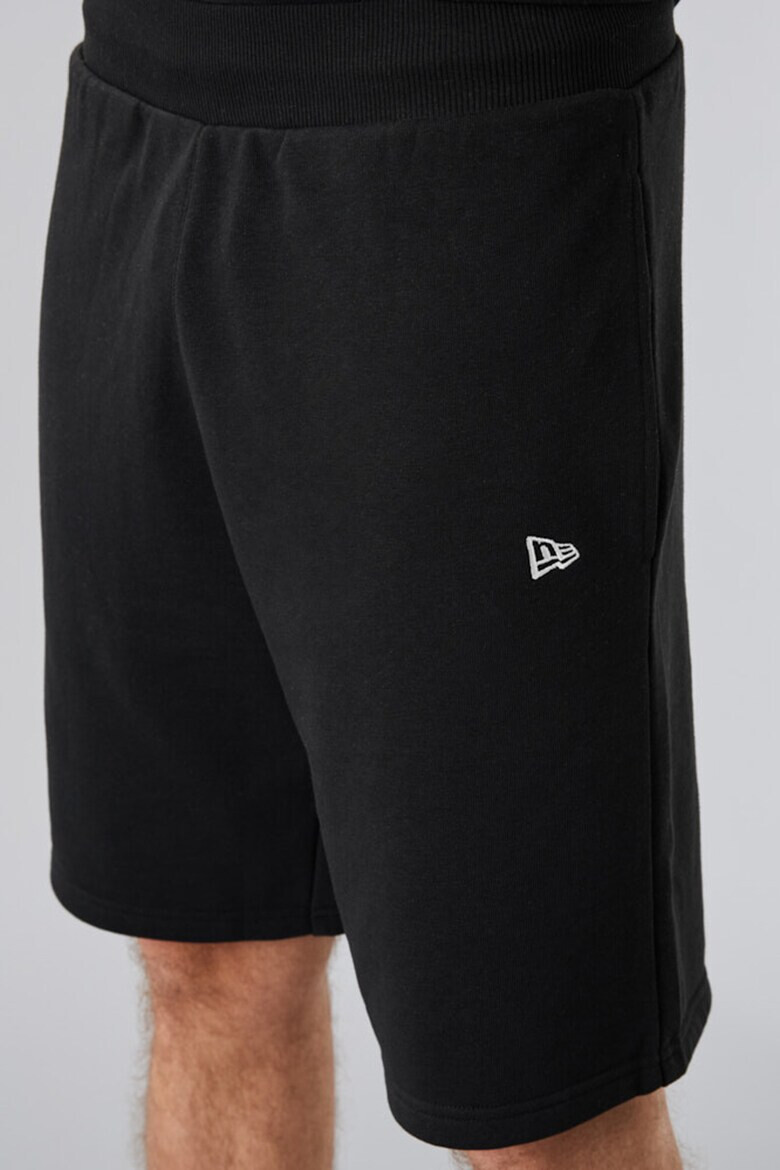 New Era Pantaloni scurti din amestec de bumbac Essential - Pled.ro