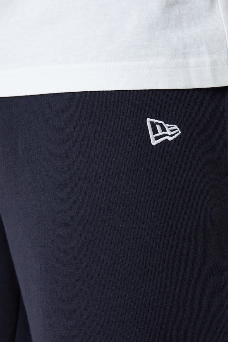 New Era Pantaloni sport cu logo League Essentials - Pled.ro