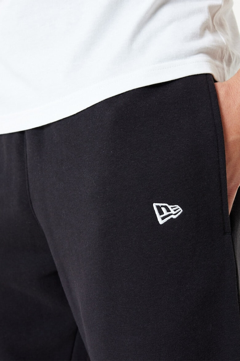 New Era Pantaloni sport lejeri cu detaliu logo - Pled.ro