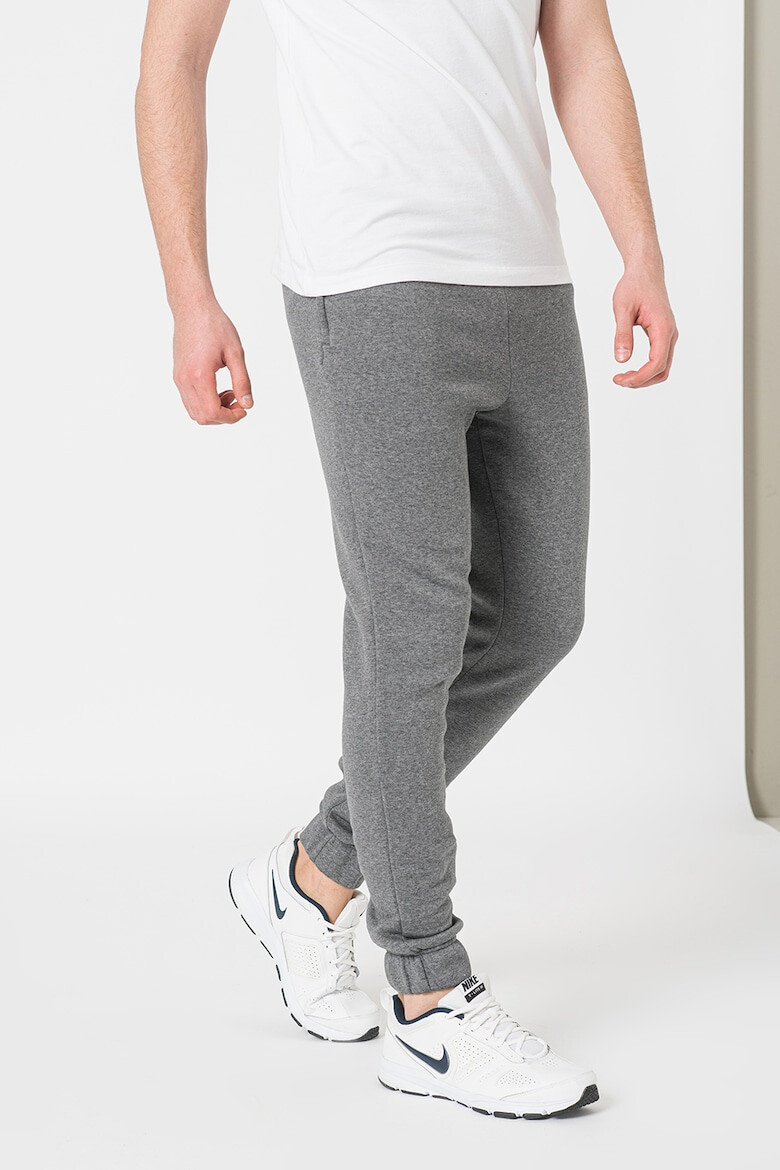 Nike Pantaloni sport pentru barbai buzunare laterale - Pled.ro