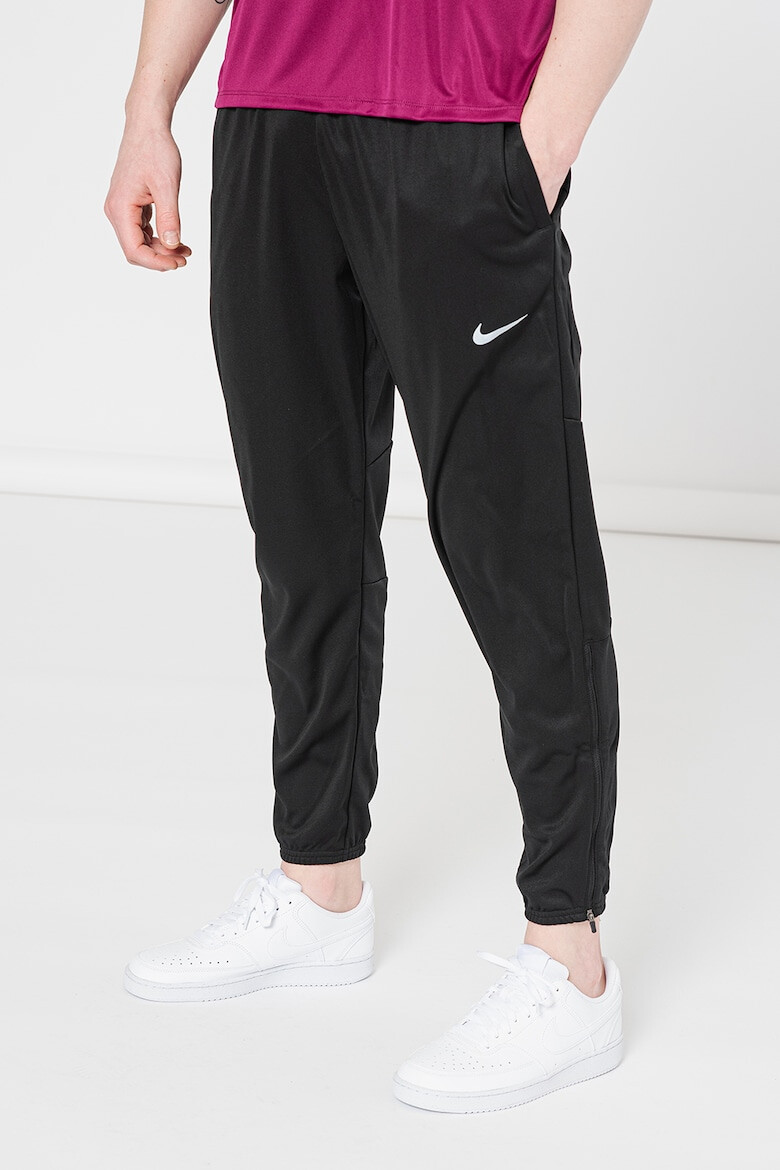 Nike Pantaloni cu slituri cu fermoar la glezna si tehnologie Dri-FIT pentru alergare - Pled.ro