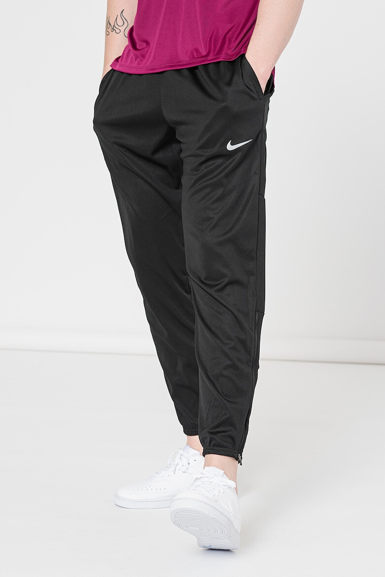 Nike Pantaloni cu slituri cu fermoar la glezna si tehnologie Dri-FIT pentru alergare - Pled.ro