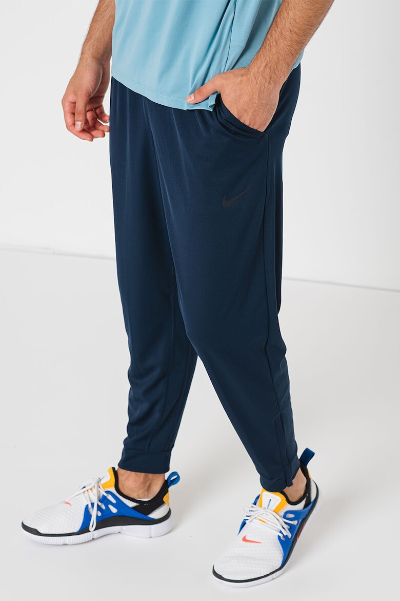 Nike Pantaloni cu tehnologie Dri-FIT pentru fitness Totality - Pled.ro