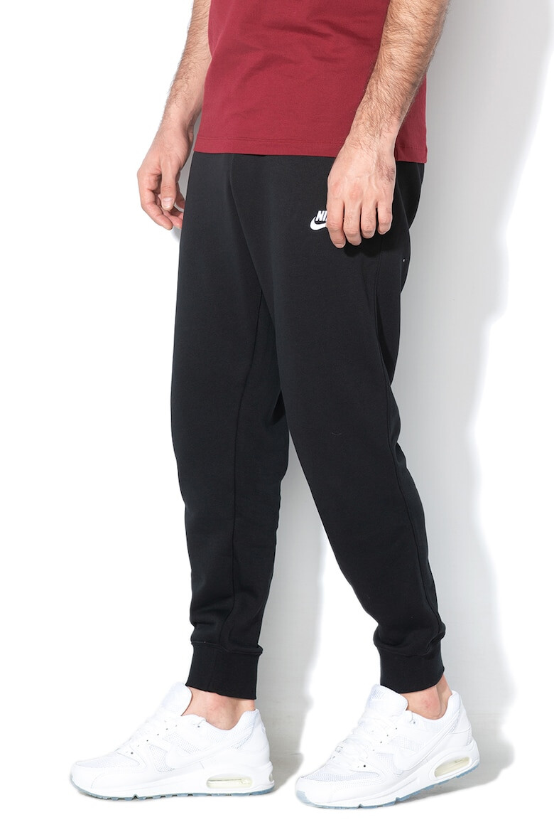 Nike Pantaloni de trening conici cu buzunare laterale Sportswear Club - Pled.ro