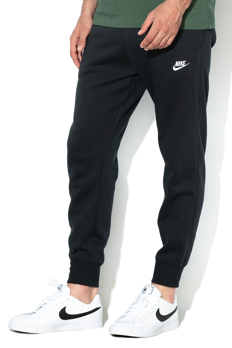 Nike Pantaloni de trening cu buzunare laterale - Pled.ro