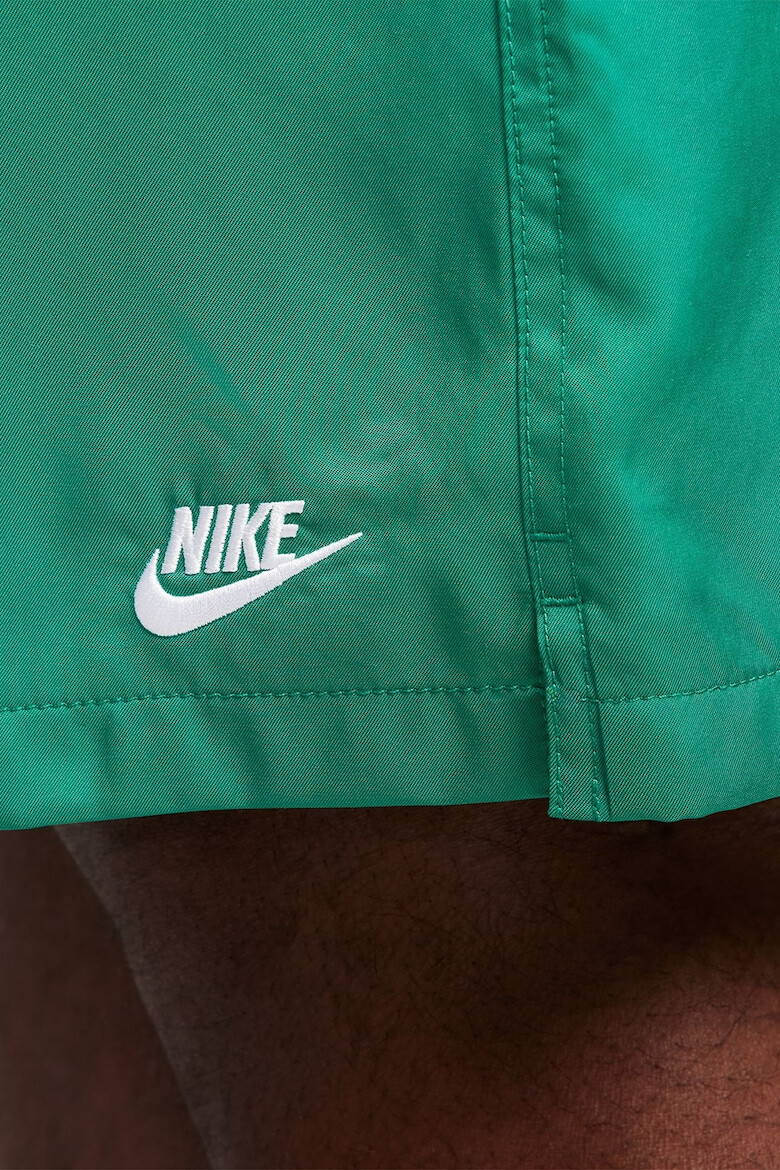 Nike Pantaloni scurti cu buzunare laterale Club - Pled.ro