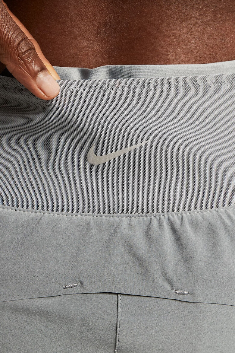 Nike Pantaloni scurti cu Dri-Fit si talie medie Swift - Pled.ro