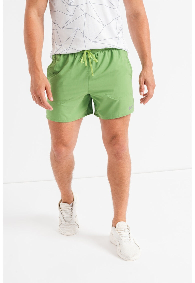 Nike Pantaloni scurti cu snur si tehnologie Dri-Fit pentru alergare Stride - Pled.ro