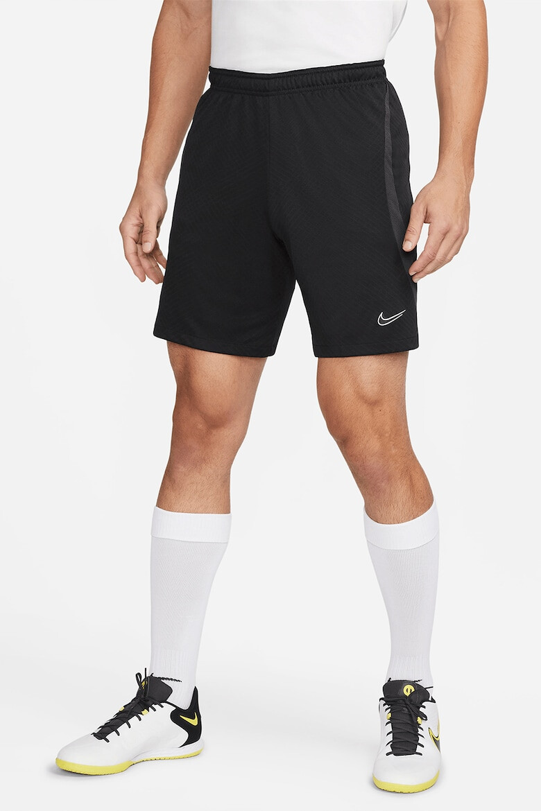 Nike Pantaloni scurti cu tehnologie Dri-FIT si detaliu logo pentru fotbal - Pled.ro