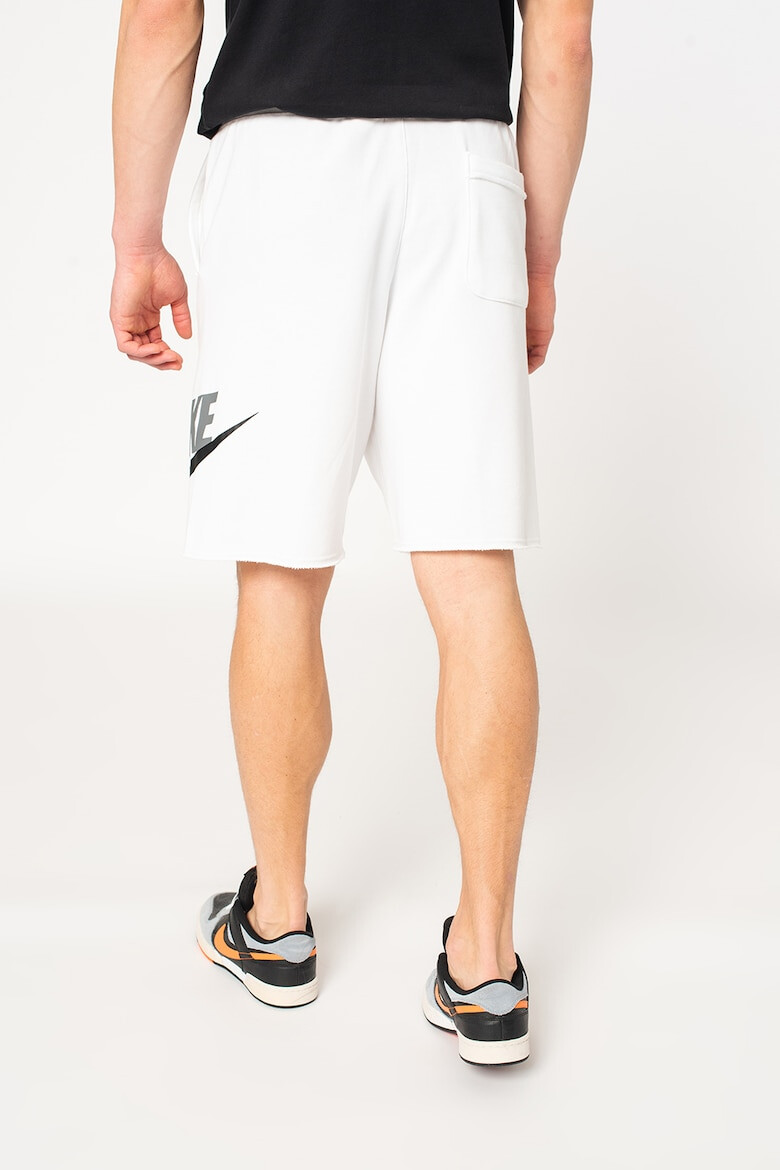 Nike Pantaloni scurti lejeri cu logo Sportswear Essential - Pled.ro