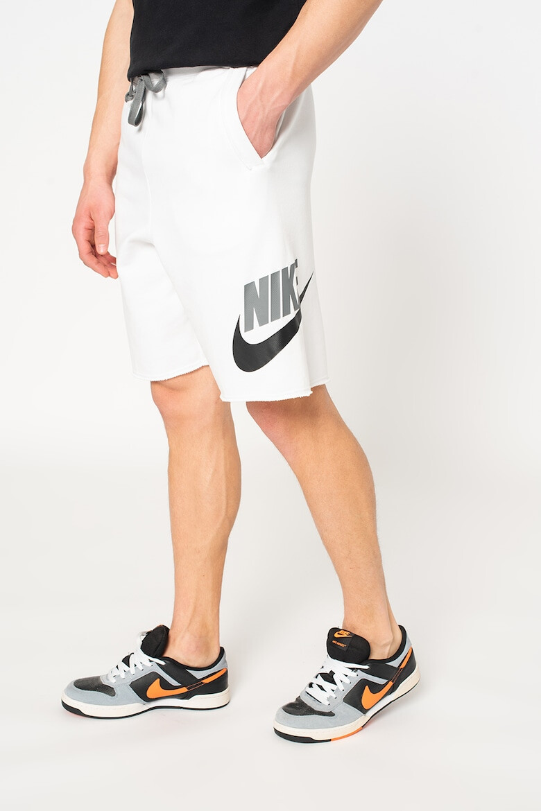 Nike Pantaloni scurti lejeri cu logo Sportswear Essential - Pled.ro