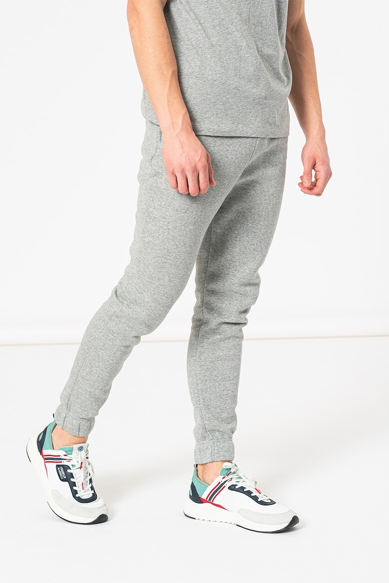 Nike Pantaloni sport pentru barbai buzunare laterale - Pled.ro