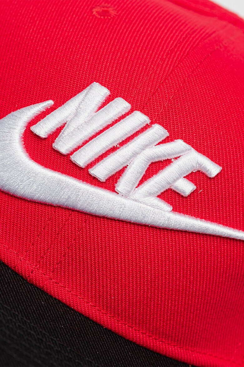 Nike Sapca cu logo brodat in relief - Pled.ro