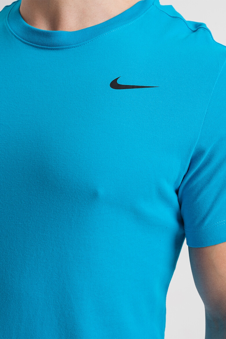 Nike Tricou cu tehnologie Dri-FIT si decolteu la baza gatului pentru fitness - Pled.ro