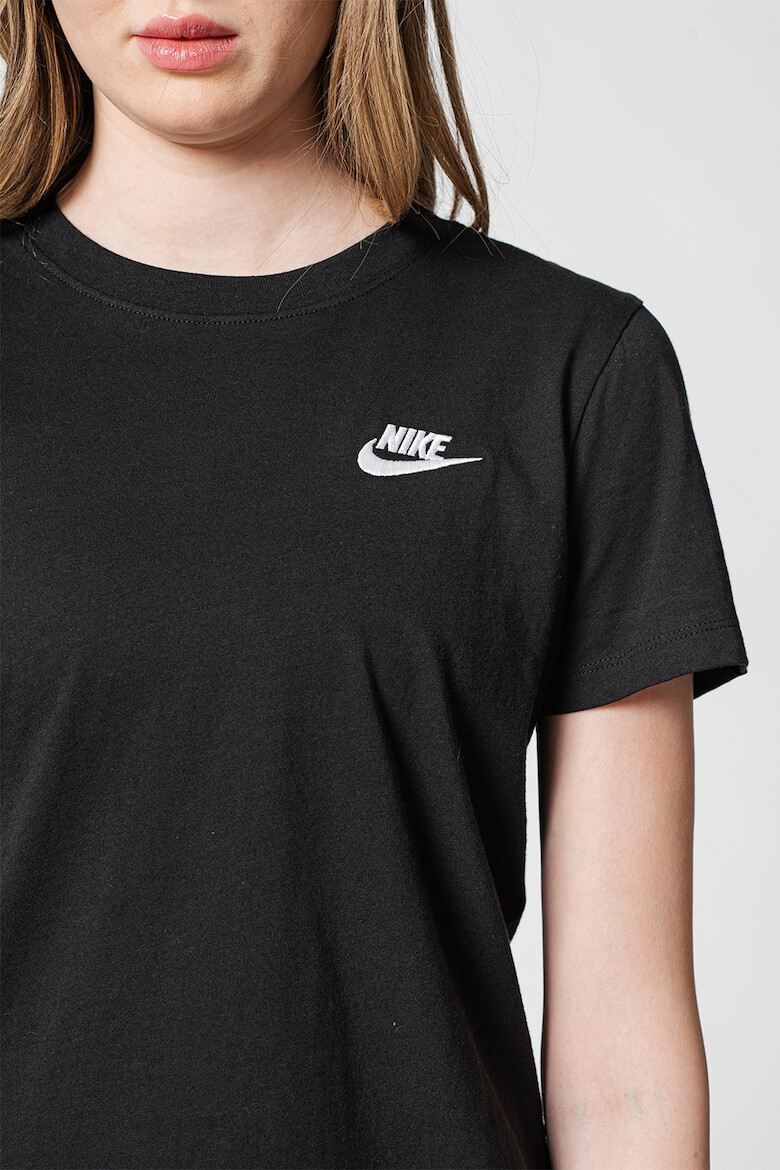 Nike Tricou cu decolteu la baza gatului si logo pe piept - Pled.ro