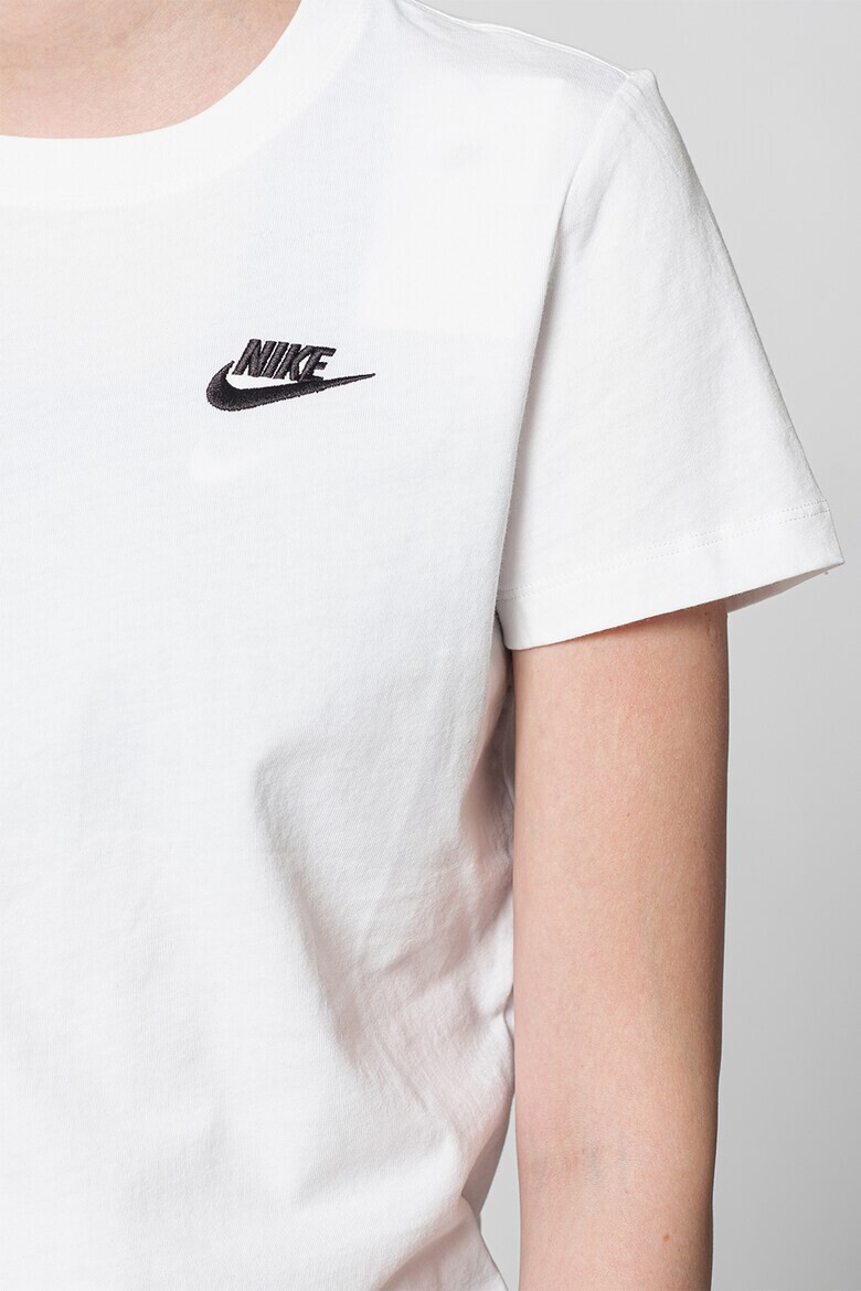 Nike Tricou cu decolteu la baza gatului si logo pe piept - Pled.ro