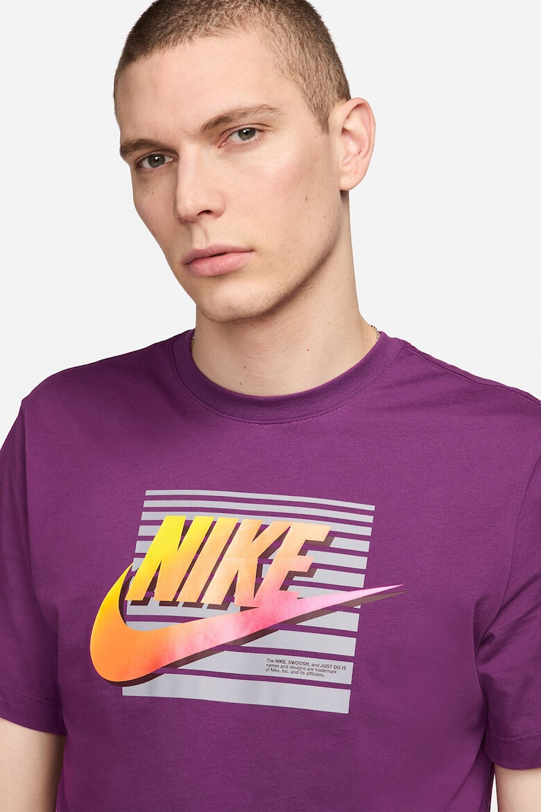 Nike Tricou cu imprimeu logo si decolteu la baza gatului Futura - Pled.ro