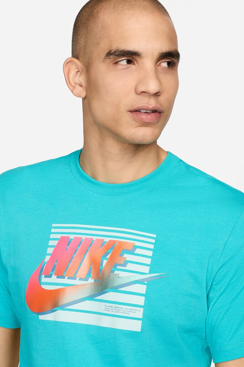 Nike Tricou cu imprimeu logo si decolteu la baza gatului Futura - Pled.ro