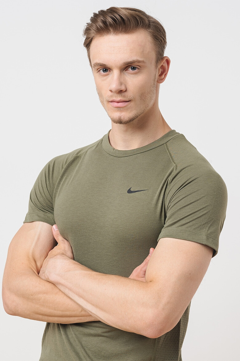 Nike Tricou cu logo pentru fitness - Pled.ro