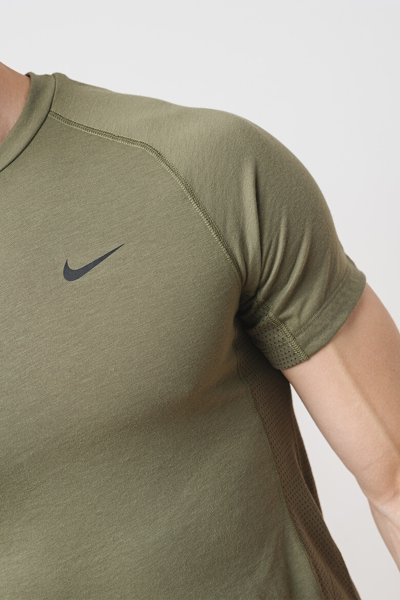 Nike Tricou cu logo pentru fitness - Pled.ro