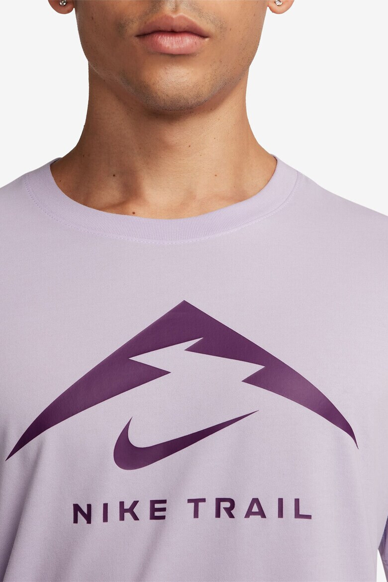 Nike Tricou cu tehnologie Dri-FIT pentru alergare - Pled.ro