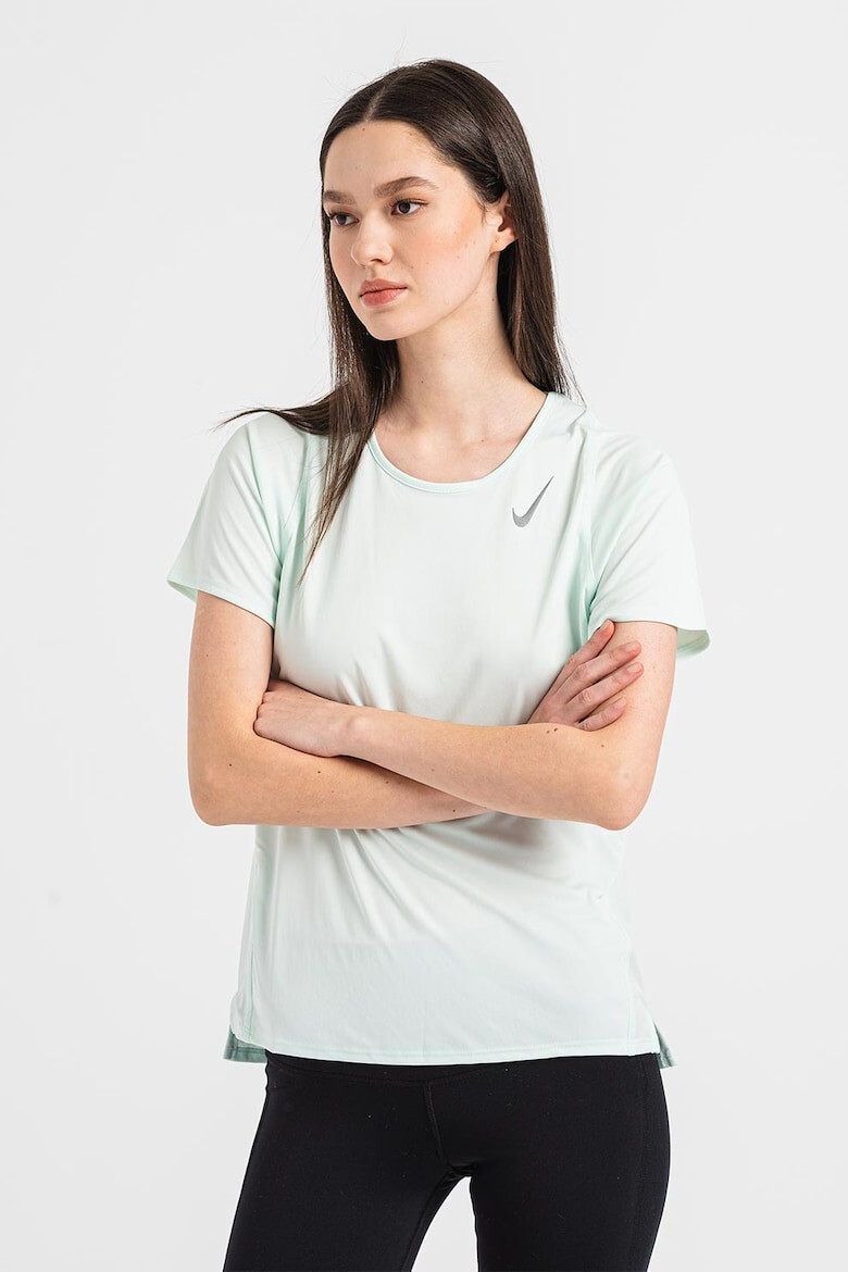 Nike Tricou cu tehnologie Dri-FIT pentru alergare Race - Pled.ro