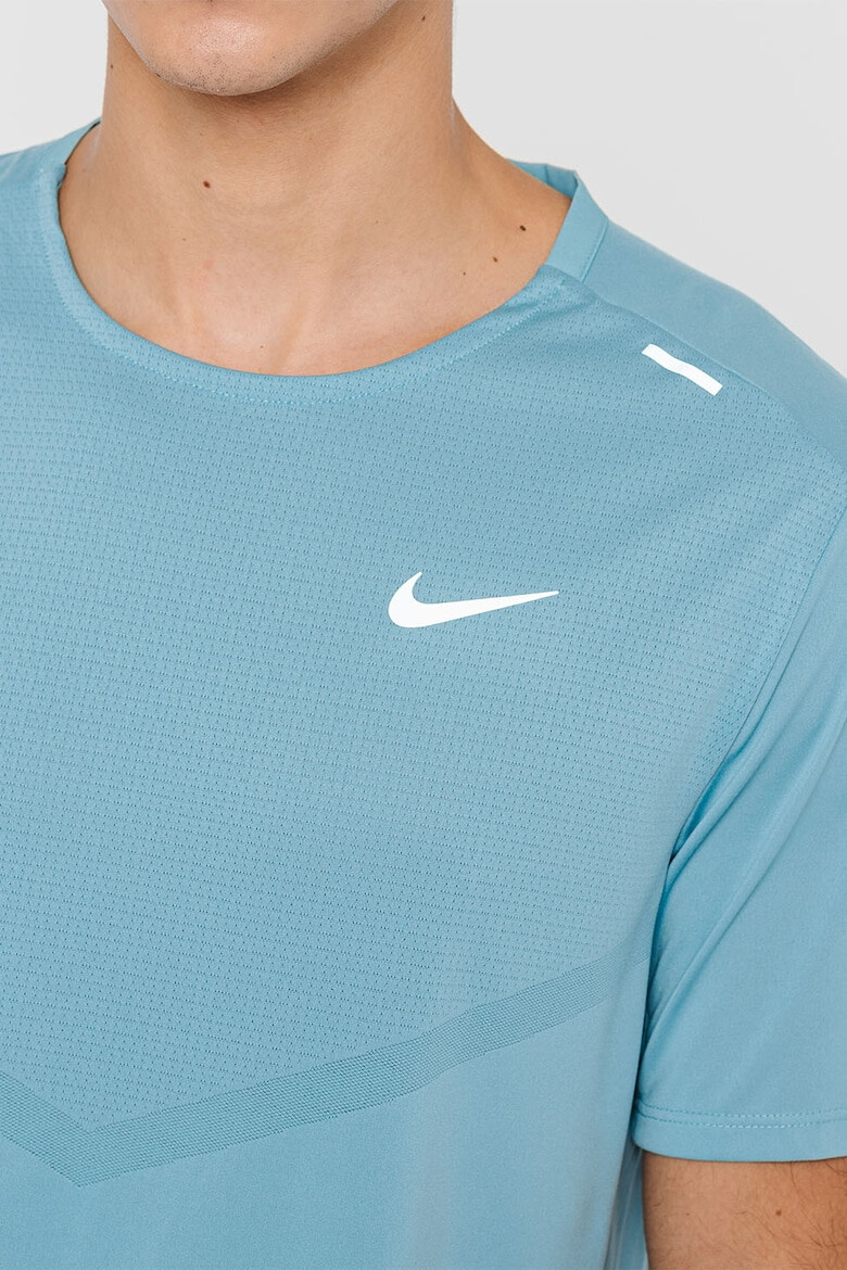 Nike Tricou cu tehnologie Dri-Fit pentru alergare Rise 365 - Pled.ro