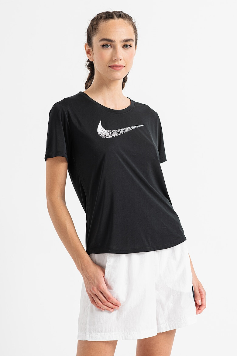 Nike Tricou cu tehnologie Dri-Fit pentru alergare Swoosh - Pled.ro