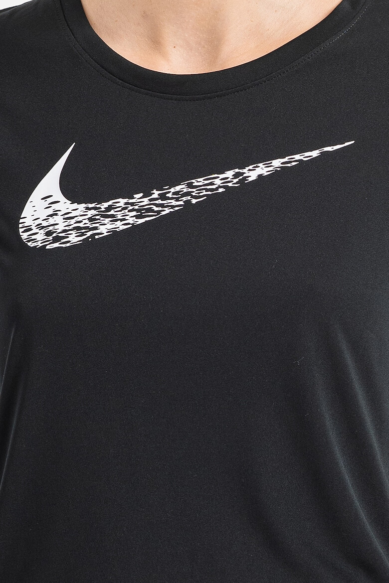 Nike Tricou cu tehnologie Dri-Fit pentru alergare Swoosh - Pled.ro