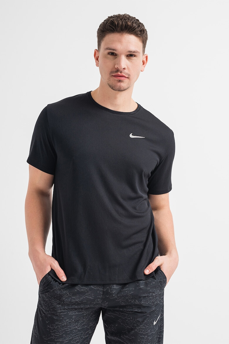 Nike Tricou cu tehnologie Dri-Fit pentru alergare UV Miler - Pled.ro