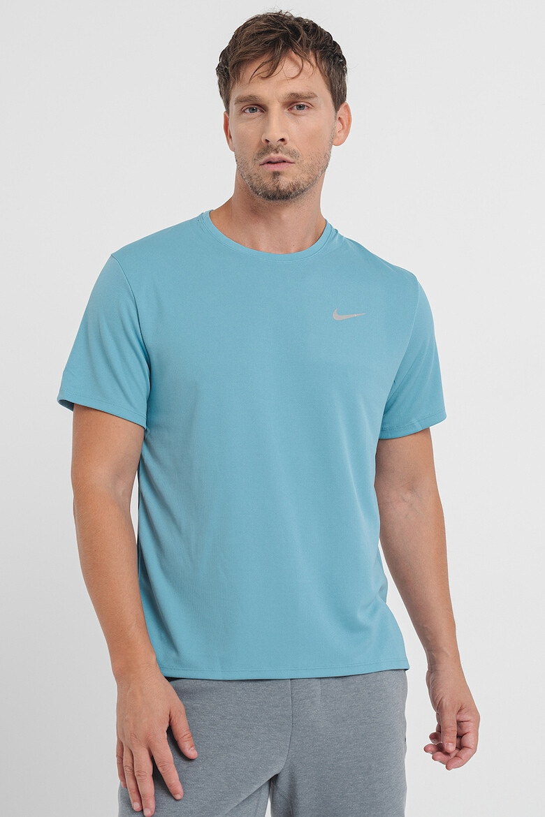 Nike Tricou cu tehnologie Dri-Fit pentru alergare UV Miler - Pled.ro