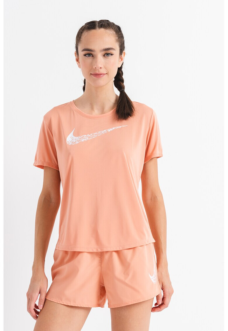 Nike Tricou cu terminatie asimetrica si tehnologie Dri-Fit pentru alergare Swoosh - Pled.ro