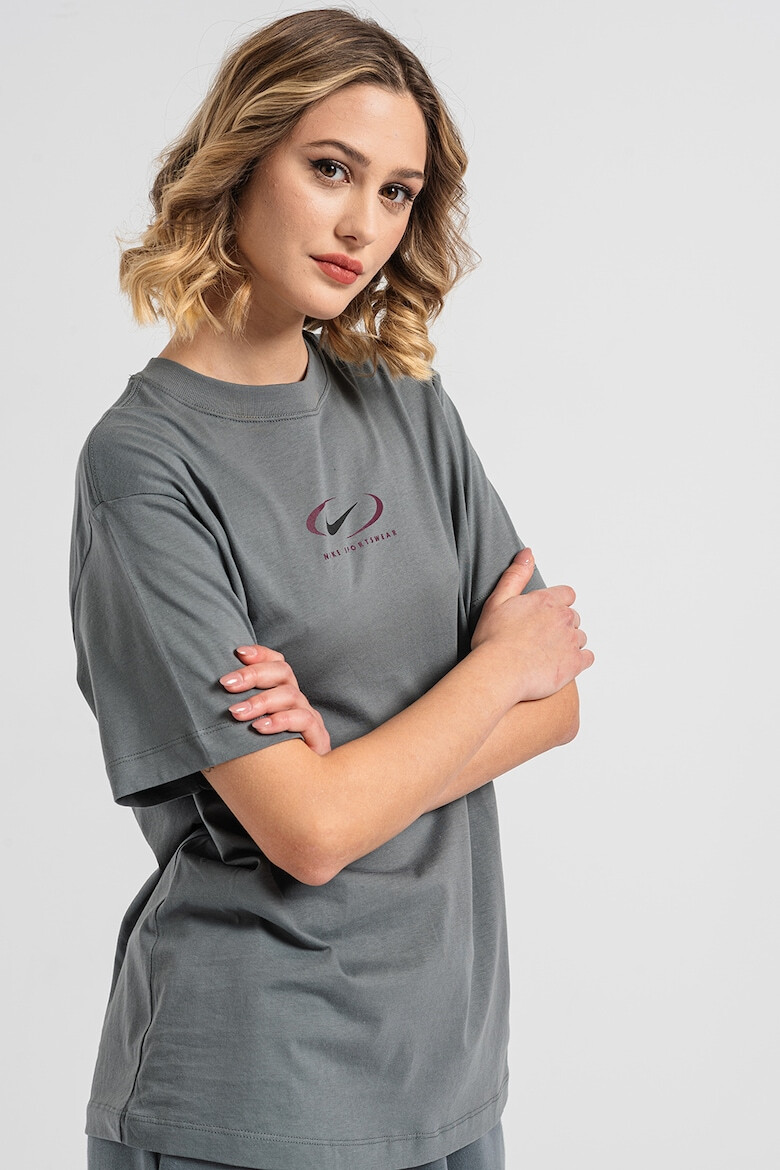 Nike Tricou lejer cu logo - Pled.ro