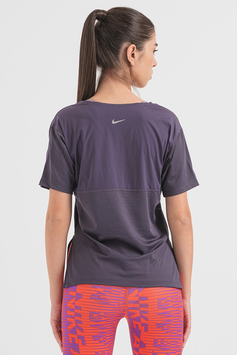 Nike Tricou pentru alergare Icon Clash - Pled.ro