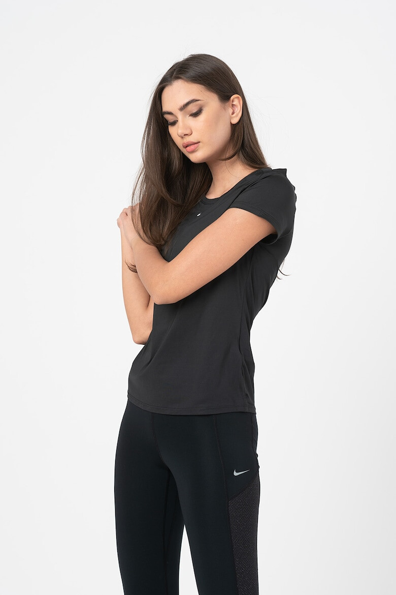 Nike Tricou slim fit cu tehnologie Dri-FIT pentru fitness One - Pled.ro