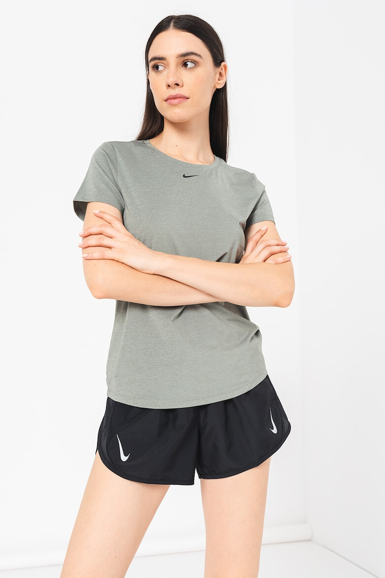 Nike Tricou slim fit cu tehnologie Dri-FIT pentru fitness One - Pled.ro