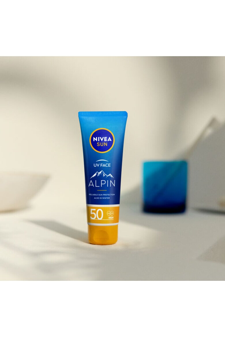 Nivea Crema hidratanta de fata pentru protectie solara Sun Alpin SPF 50 50 ml - Pled.ro