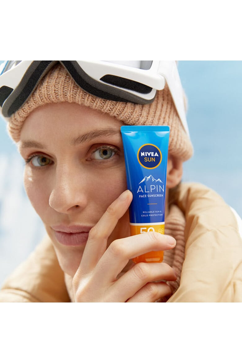 Nivea Crema hidratanta de fata pentru protectie solara Sun Alpin SPF 50 50 ml - Pled.ro