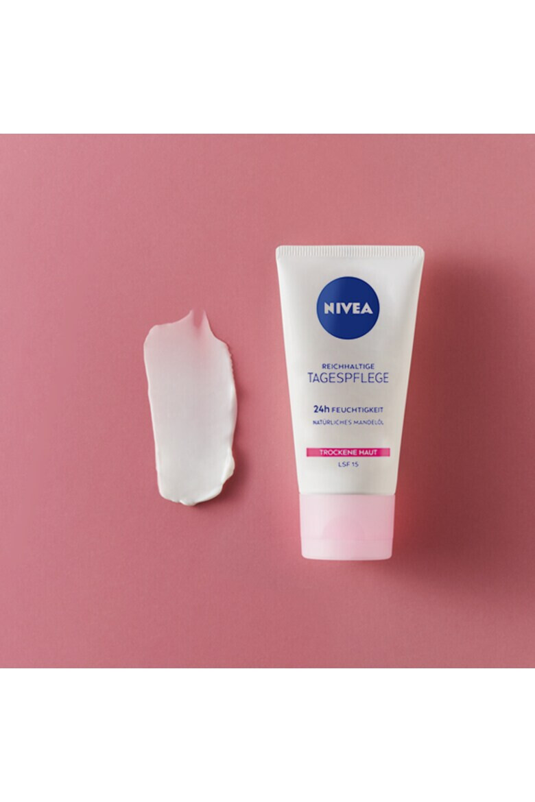 Nivea Crema nutritiva pentru tenul uscat cu SPF 15 50 ml - Pled.ro