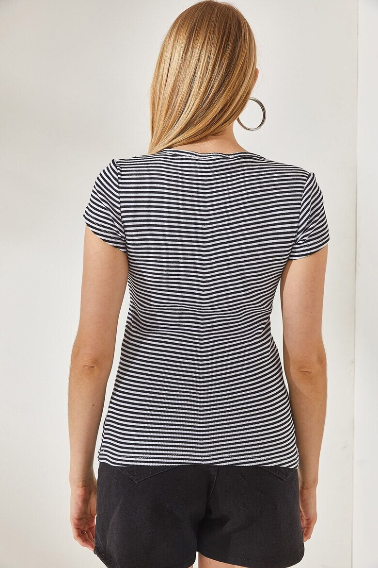 Olalook Tricou slim fit cu fenta cu capse - Pled.ro