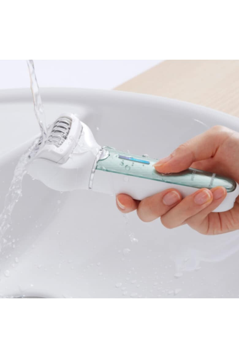 Panasonic Epilator Wet & Dry Cordless 60 pensete Discuri duble Cap flexibil si pivotant la 90° 3 viteze7 accesorii - Pled.ro