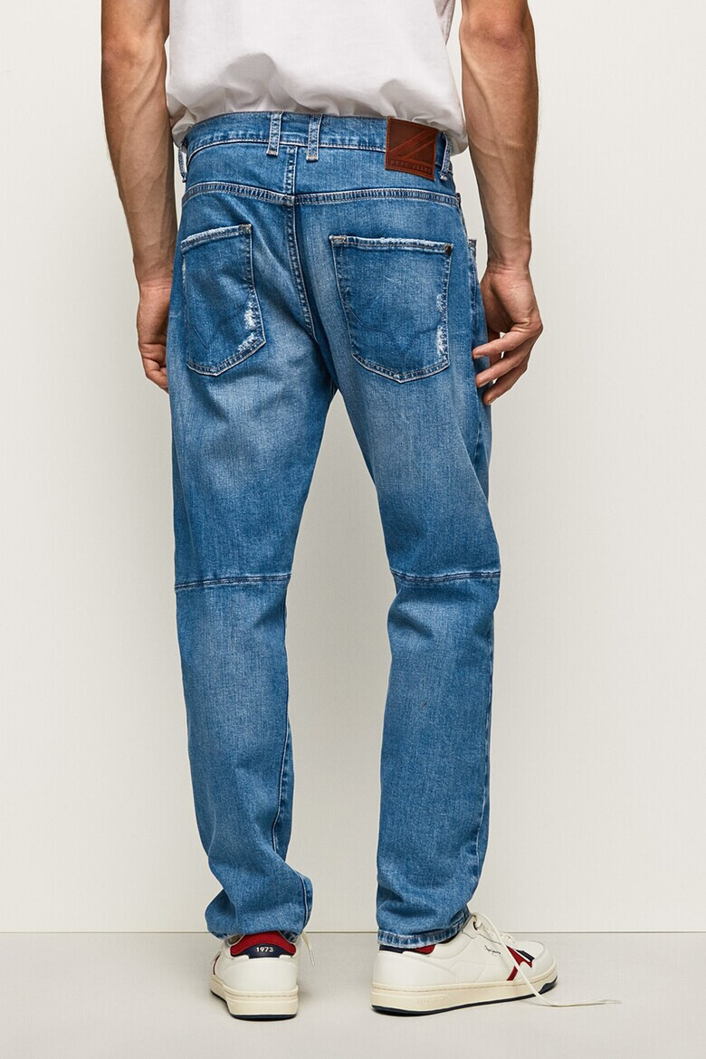 Pepe Jeans London Blugi relaxed fit cu detalii cu aspect deteriorat Easton - Pled.ro