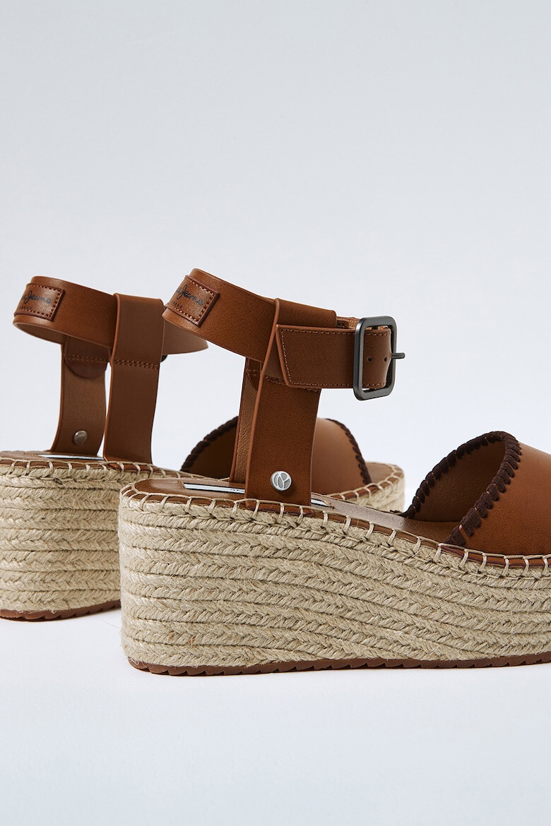 Pepe Jeans London Sandale din piele ecologica cu talpa wedge - Pled.ro