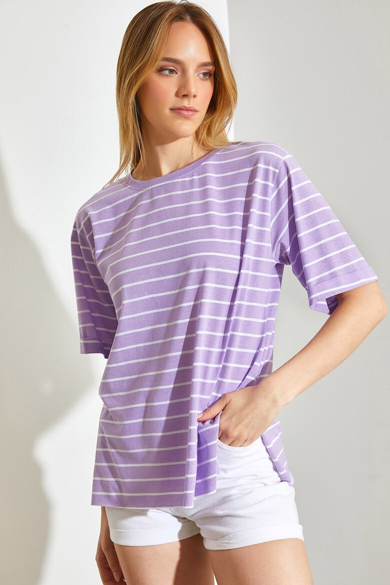 Shade Tricou cu decolteu la baza gatului si model in dungi - Pled.ro