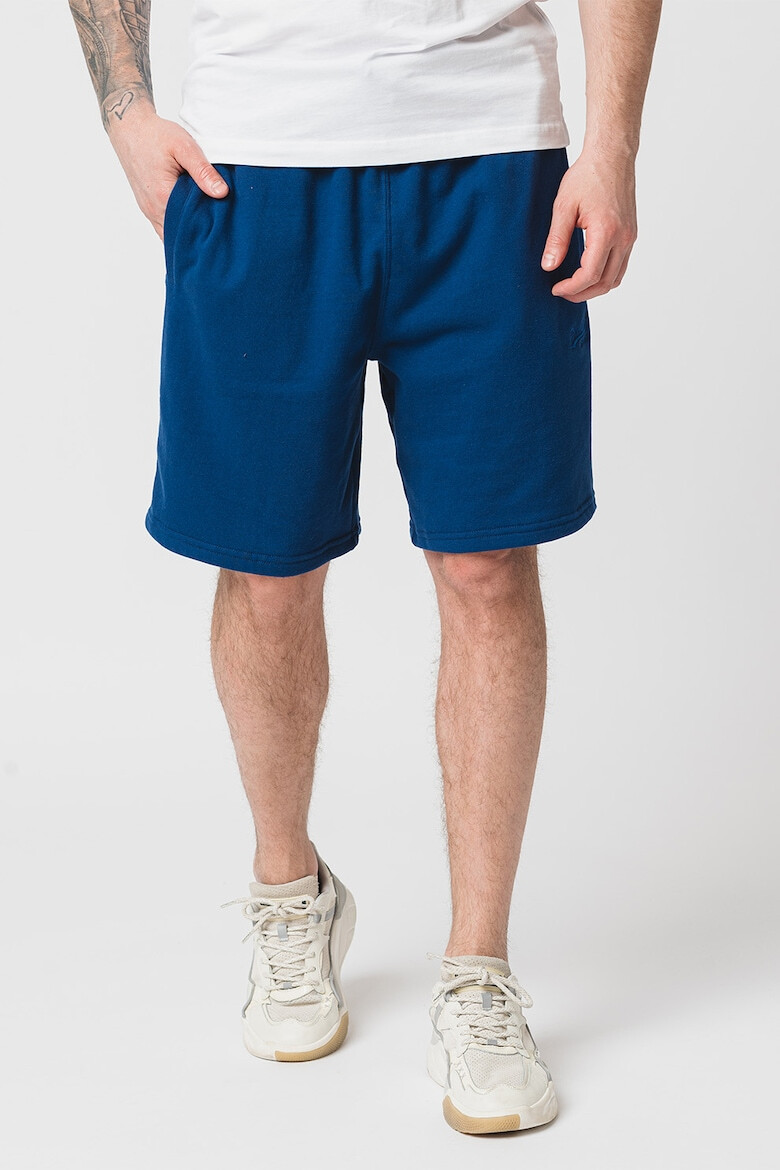 SUPERDRY Pantaloni scurti cu logo brodat Essential - Pled.ro