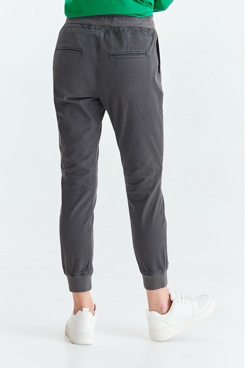 Tatuum Pantaloni sport crop cu croiala conica si snur de ajustare - Pled.ro