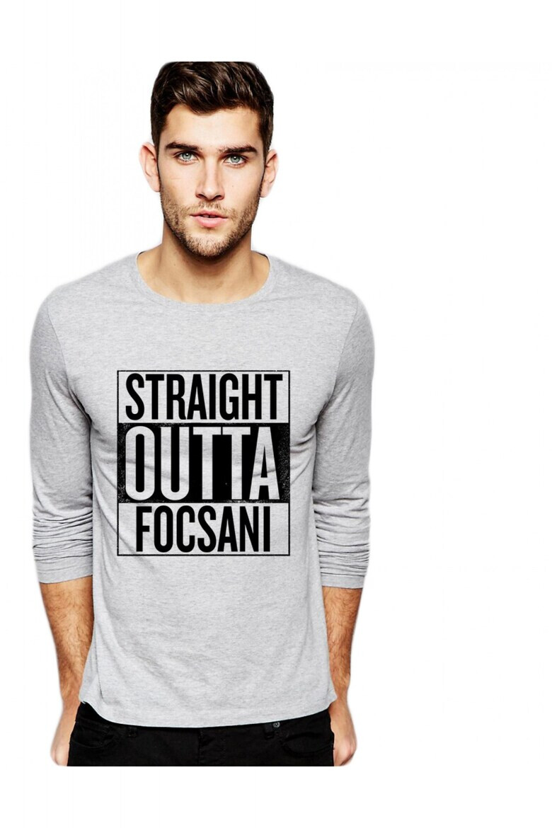 THEICONIC Bluza barbati gri cu text negru - Straight Outta Focsani - Pled.ro