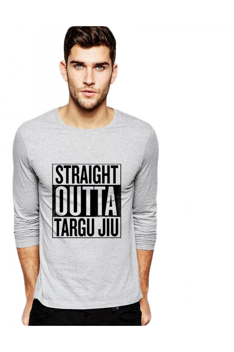 THEICONIC Bluza barbati gri cu text negru - Straight Outta Targu Jiu - Pled.ro